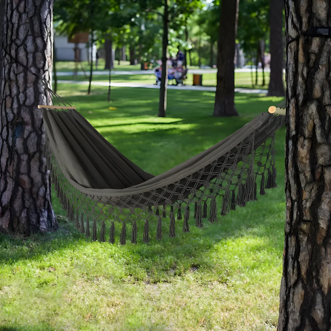 Bohemian Outdoor Hammock – Stylish Relaxation and Soothing Atmosphere