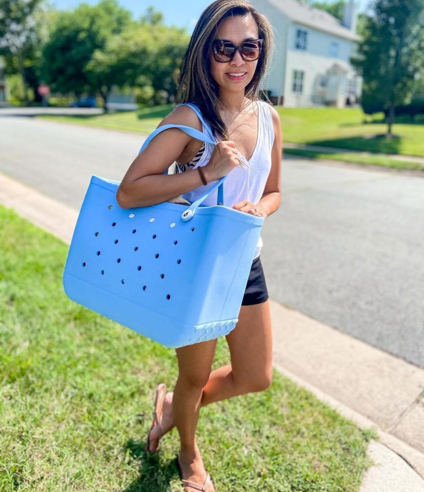 Stiv strandveske - fargerik design og stor kapasitet