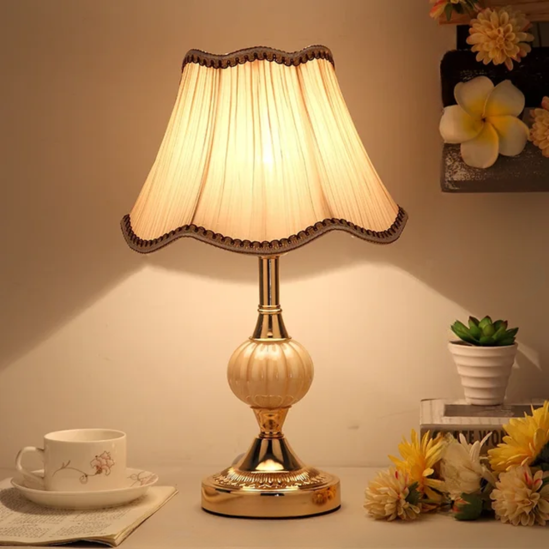 Stolní dekorativní lampa – vintage styl a nadčasová elegance