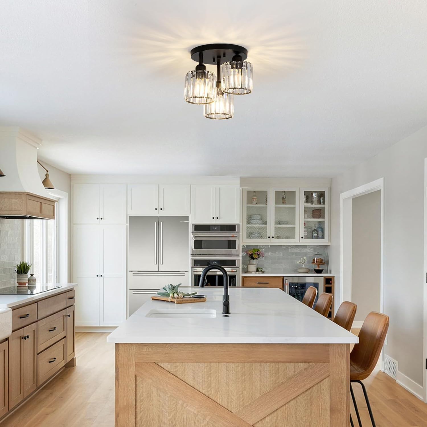 Semi-eingelassene Deckenleuchte – Moderne Eleganz und raffinierter Glanz