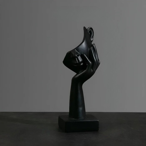 Abstrakt harpiksskulptur - kunstnerisk dekorasjon og moderne stil