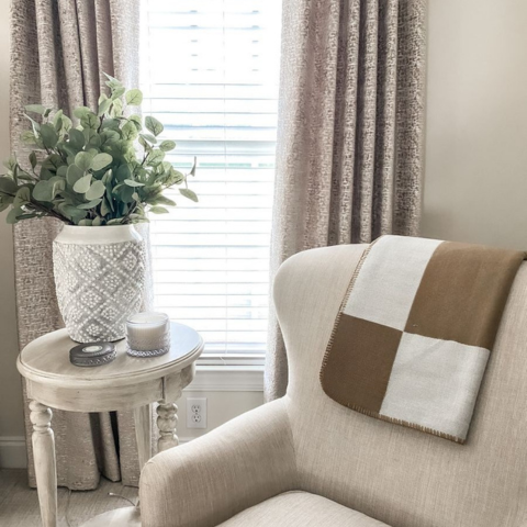 チェック柄 – 現代的なエレガンスと快適さ