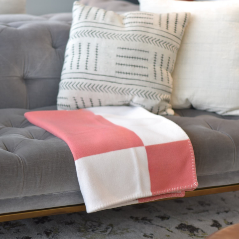 チェック柄 – 現代的なエレガンスと快適さ