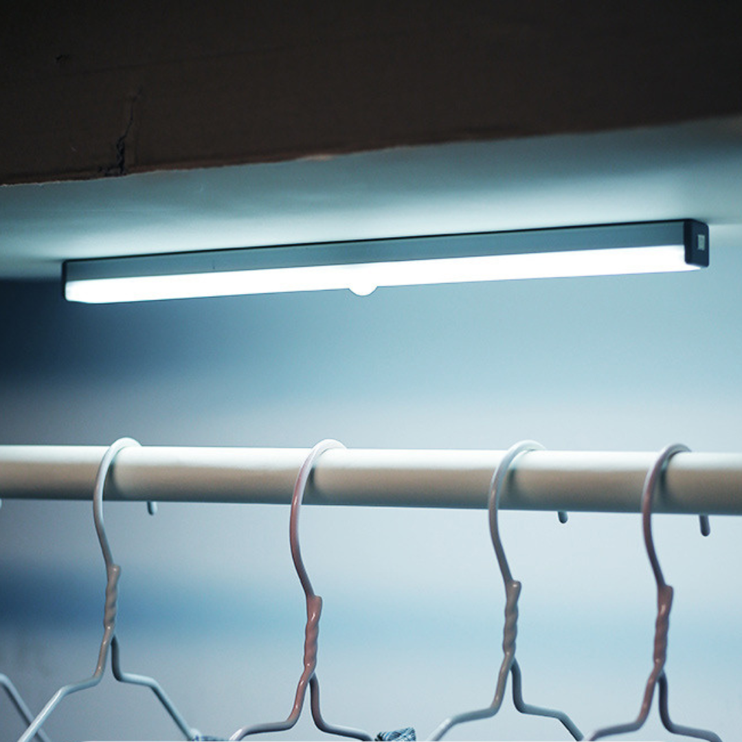 Barre Lumineuse — Éclairage Intelligent Avec Détecteur De Mouvement