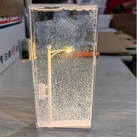 מנורת אפקט נפילה – אווירה קסומה ומוארת