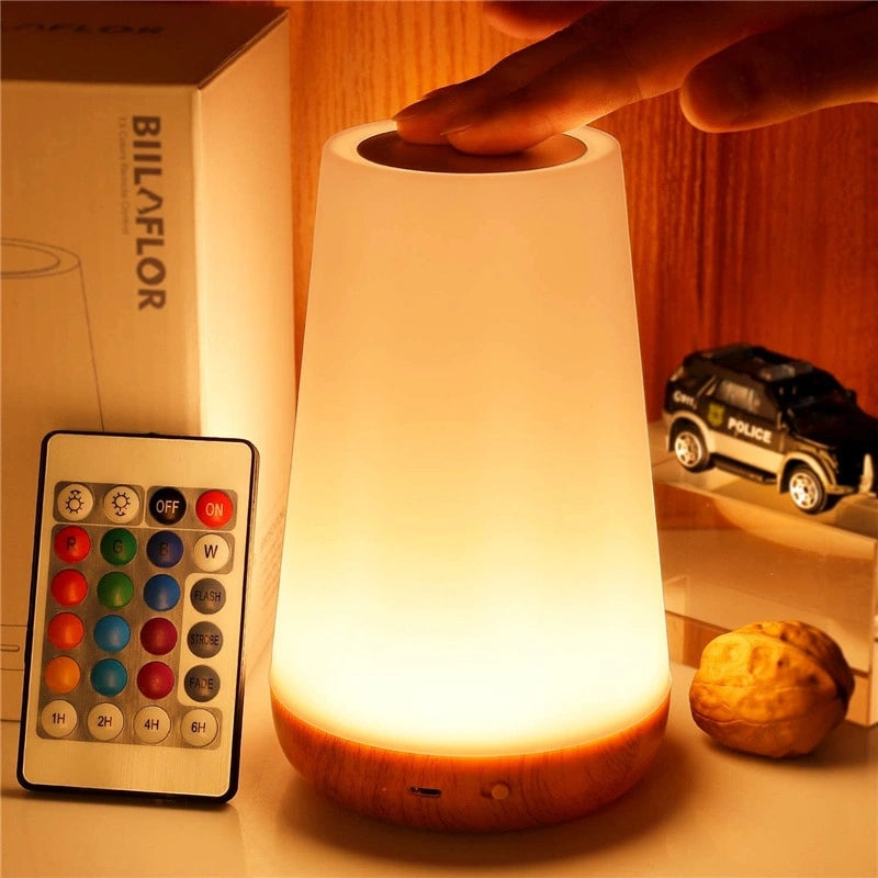 Moderne Nattbordlampe – Elegant og Funksjonell Design 