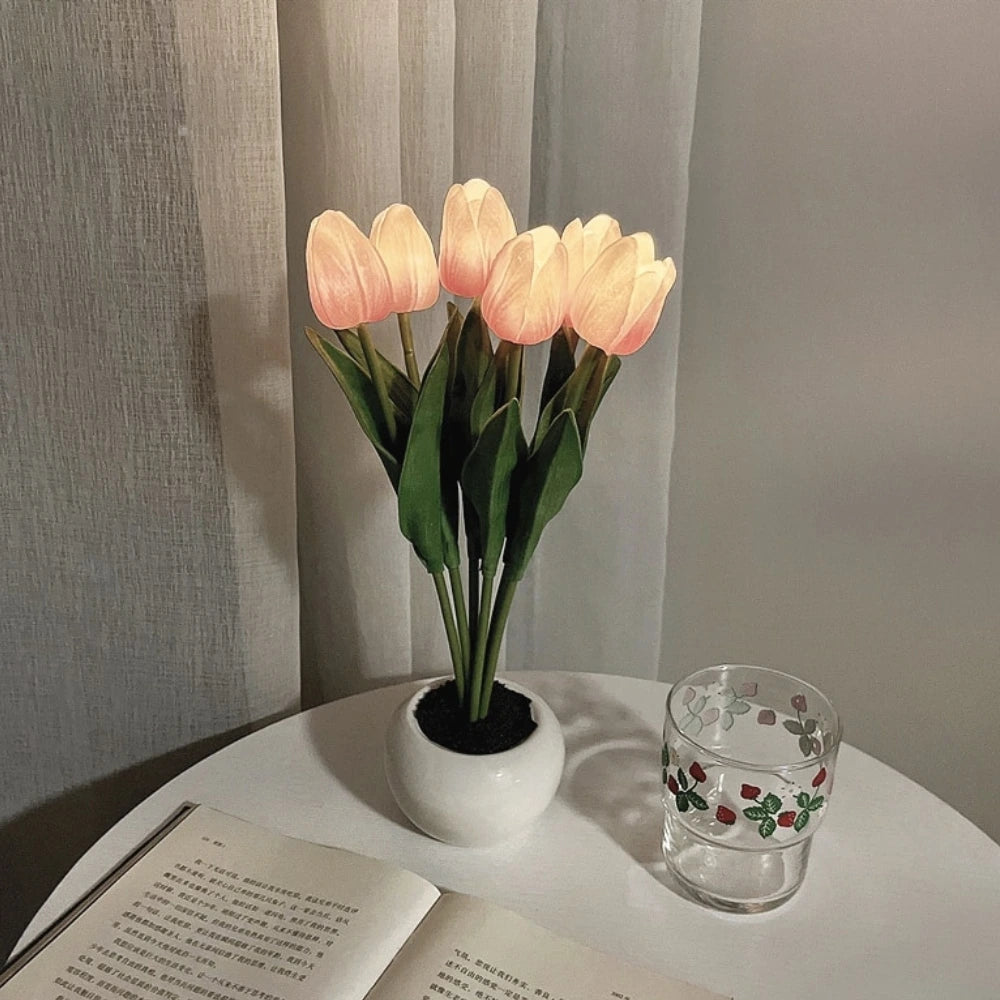 Lámpara Decorativa Tulipán – Ambiente Cálido y Refinado 