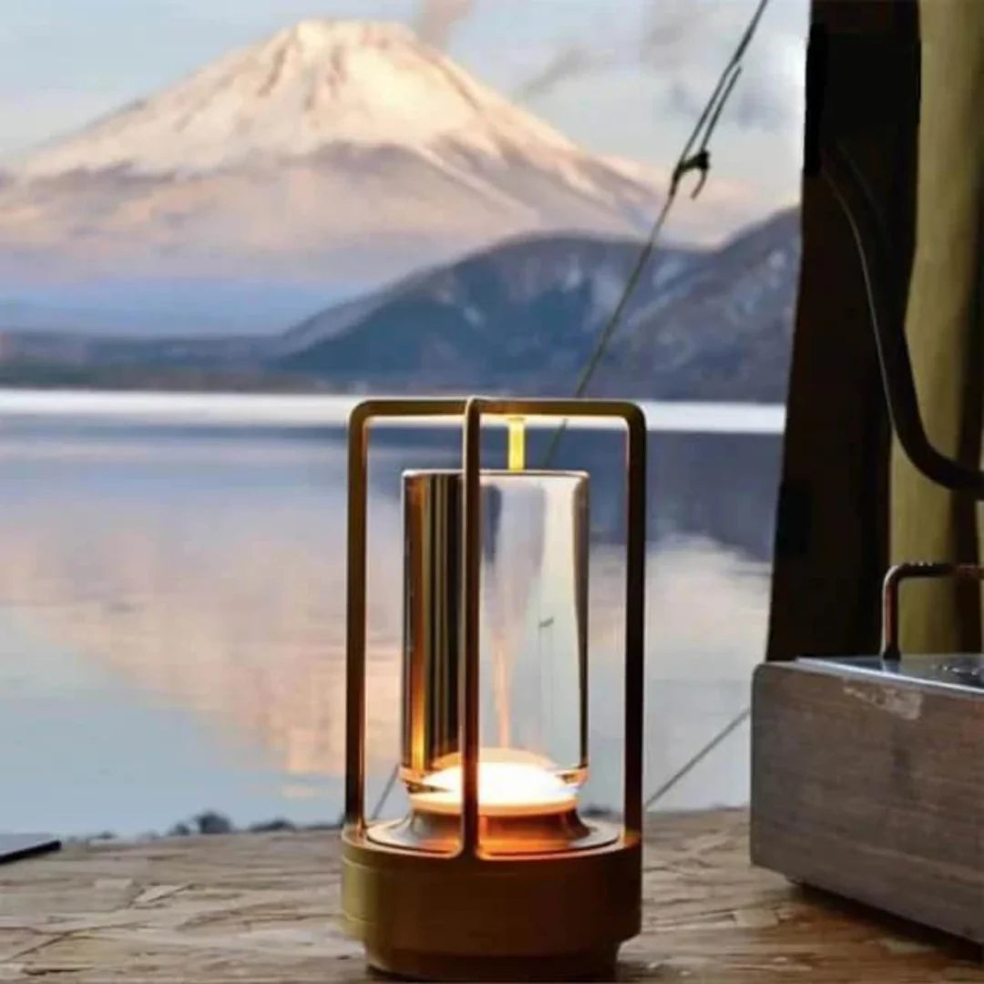 Lámpara de Mesa Recargable – Luz Suave y Estilo Atemporal 