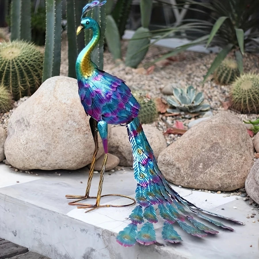 Majestic Peacock Sculpture – Symbol of Beauty and Prestige 