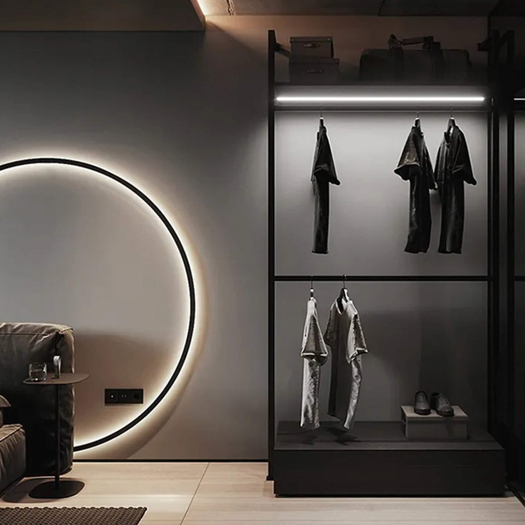 Aplica de perete Halo – Eleganță și modernitate 