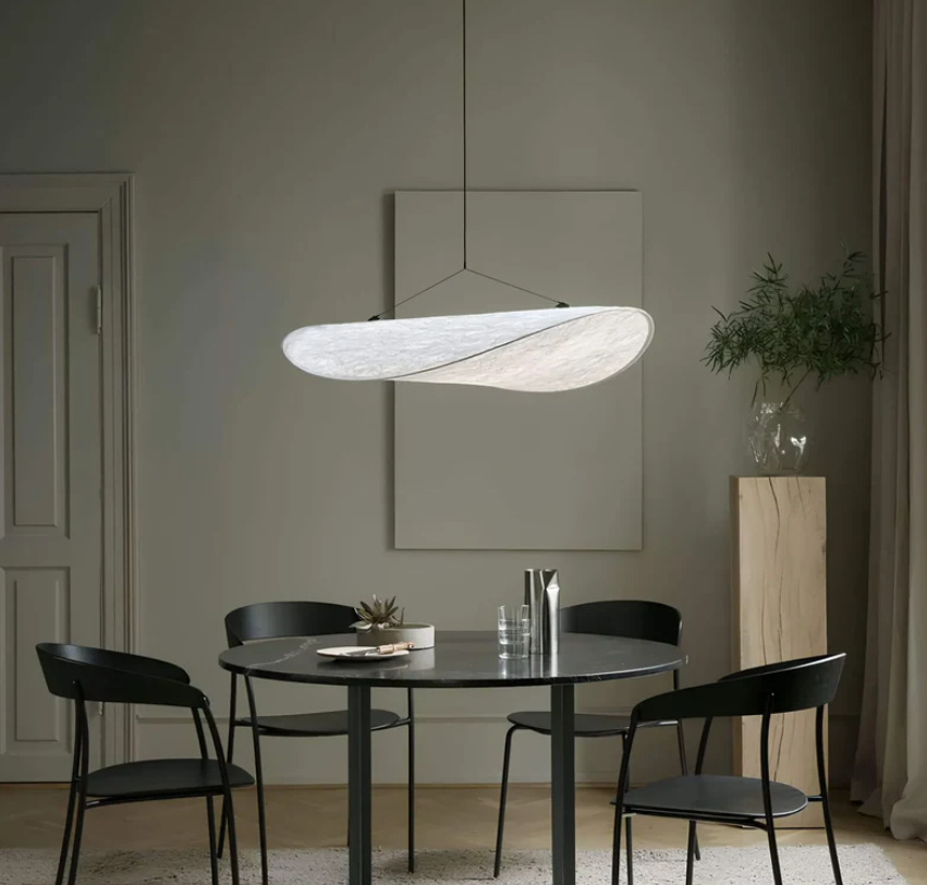 Håndlaget Taklampe – Naturlig og Ekte Eleganse 