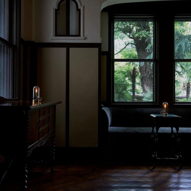 Table Lamp — Warm Lighting Flame Effect 