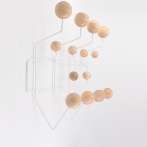 Vegghengt Klesstativ – Elegant og Funksjonelt Design 