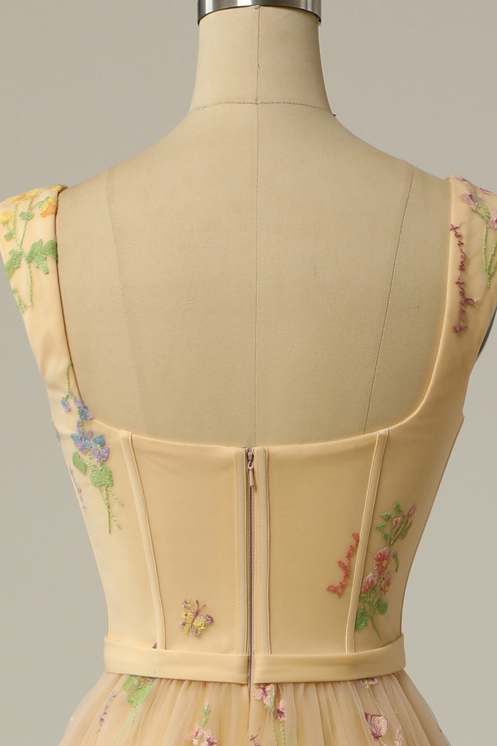 Élise | Robe De Bal Longue – Broderies Raffinées