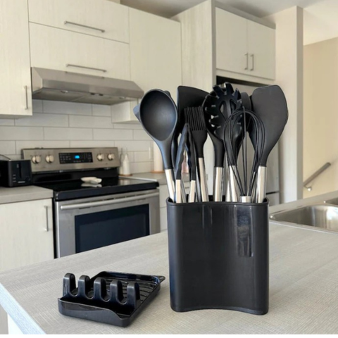 Set de ustensile de gătit din silicon 12 piese - complet și confortabil de utilizat