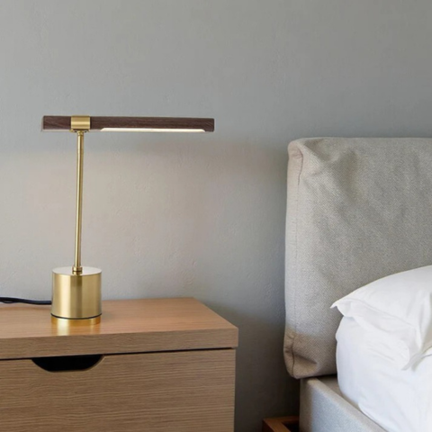 Lampada da Tavolo LED – Eleganza e Semplicità 