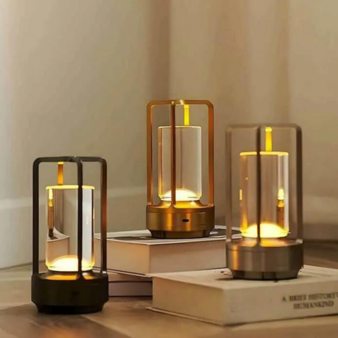 Lámpara de Mesa Recargable – Luz Suave y Estilo Atemporal 