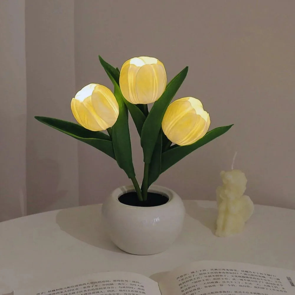 Lámpara Decorativa Tulipán – Ambiente Cálido y Refinado 