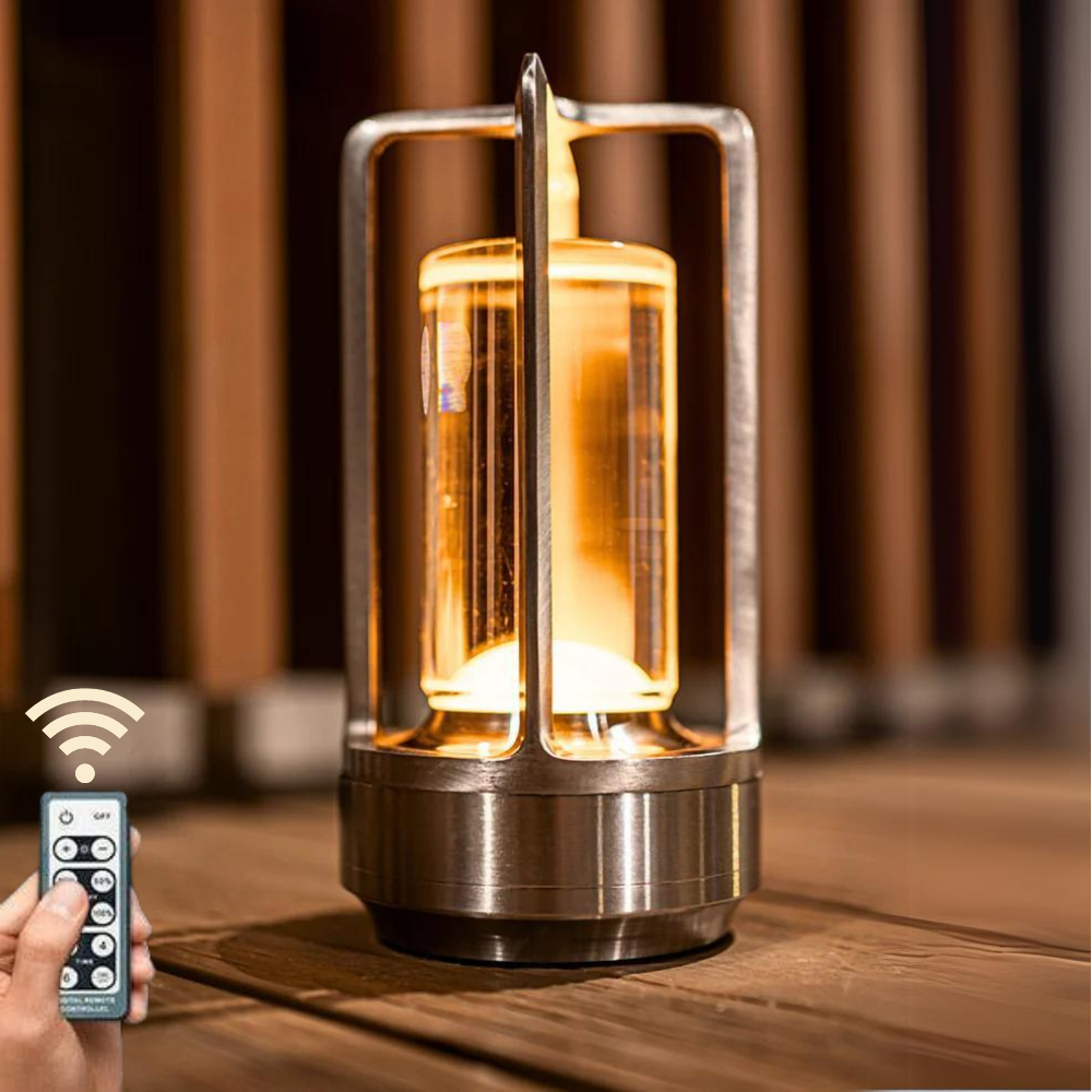 Újratölthető Asztali Lámpa – Szórt Fény és Időtlen Stílus 