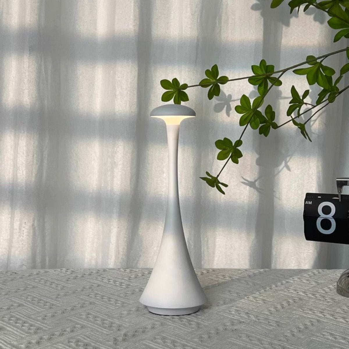 Lampe De Table Élancé – Élégance Et Modernité