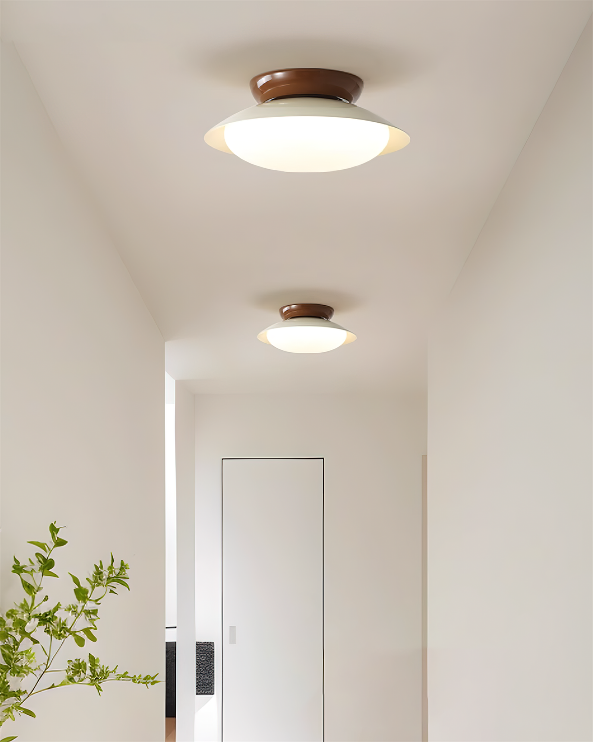Rund LED-taklampe - naturlig glød og diskret eleganse