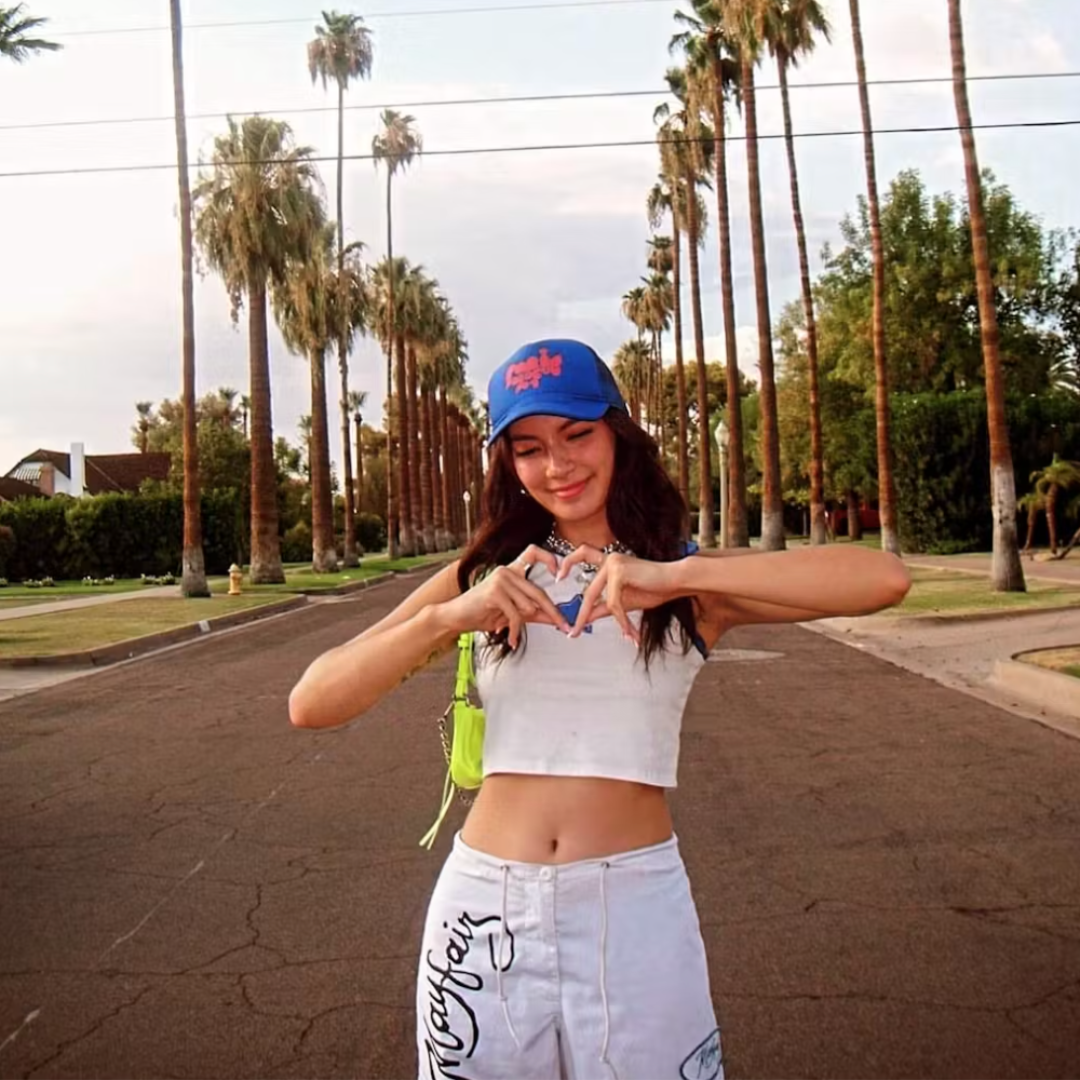 Retro digitálny fotoaparát - klasický dizajn a kvalita HD