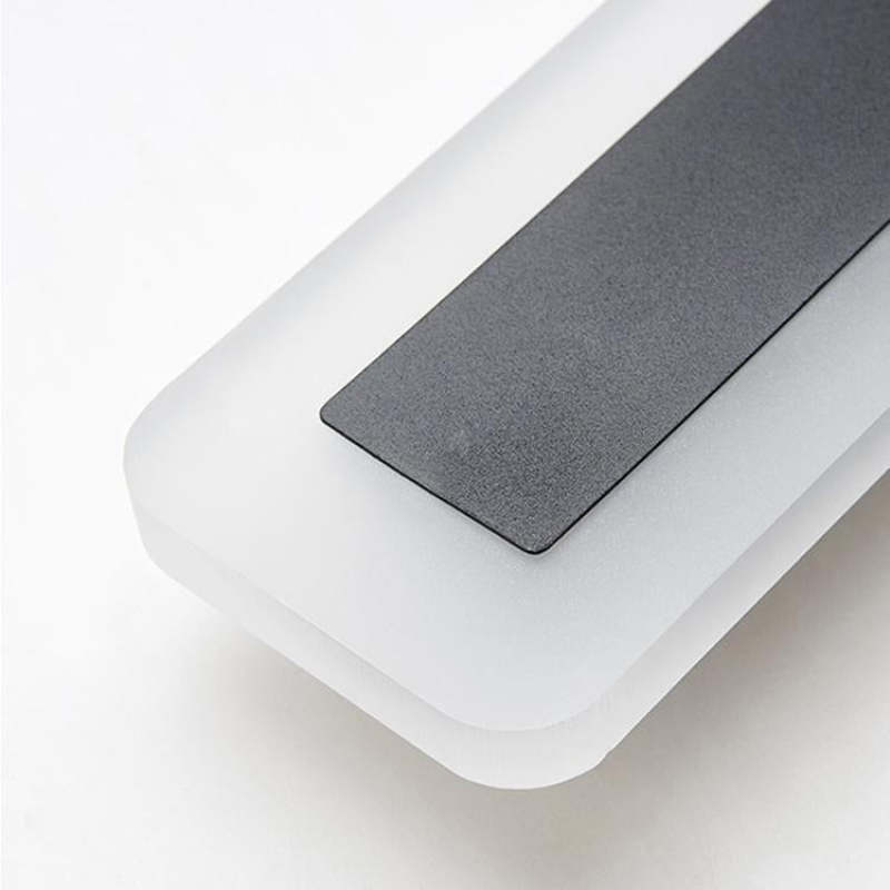 モダンな屋外壁付けランプ - 庭やファサードに最適 