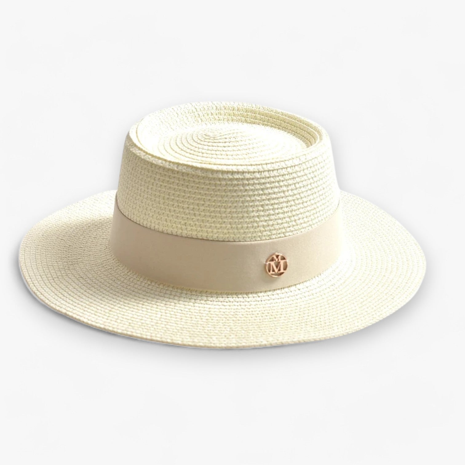 Chapéu de Palha Cloche – Elegância Retro e Proteção Solar 